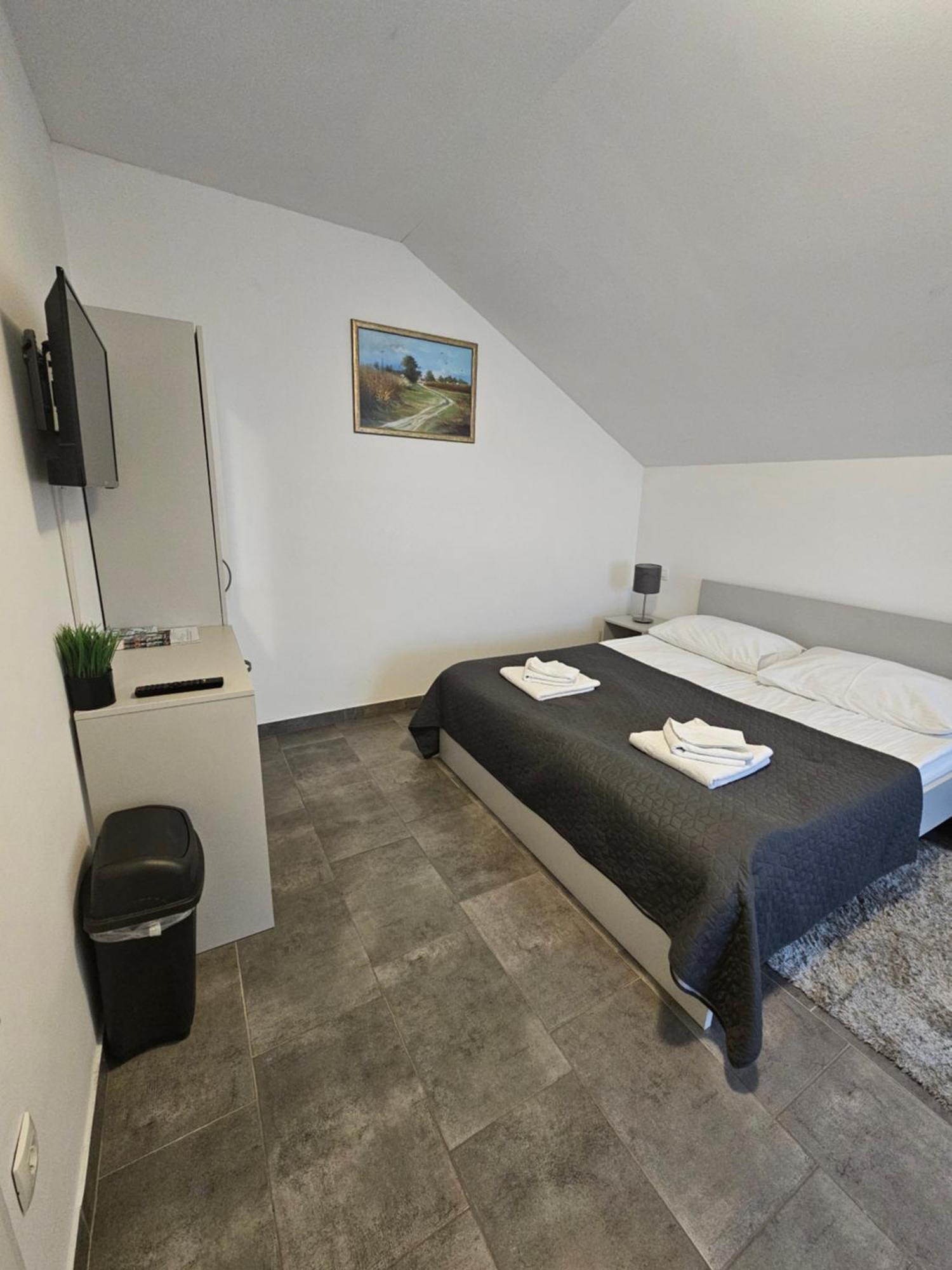 Filipovic Rent A Car & Apartments Selnica Scitarjevska Exteriér fotografie