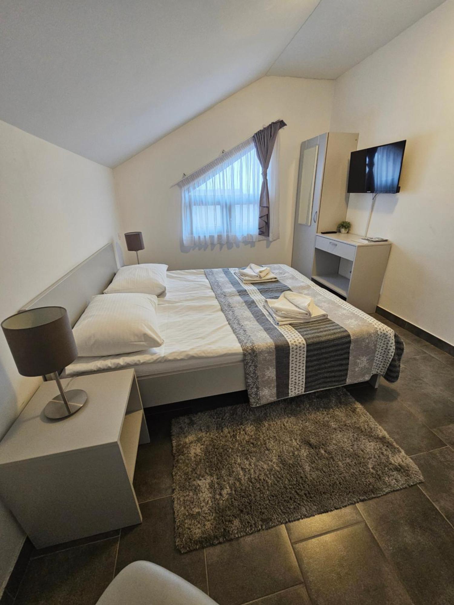 Filipovic Rent A Car & Apartments Selnica Scitarjevska Exteriér fotografie